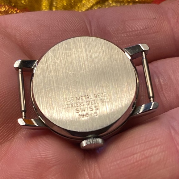 Vintage Bradley Mickey Mouse watch! - Picture 7 of 9